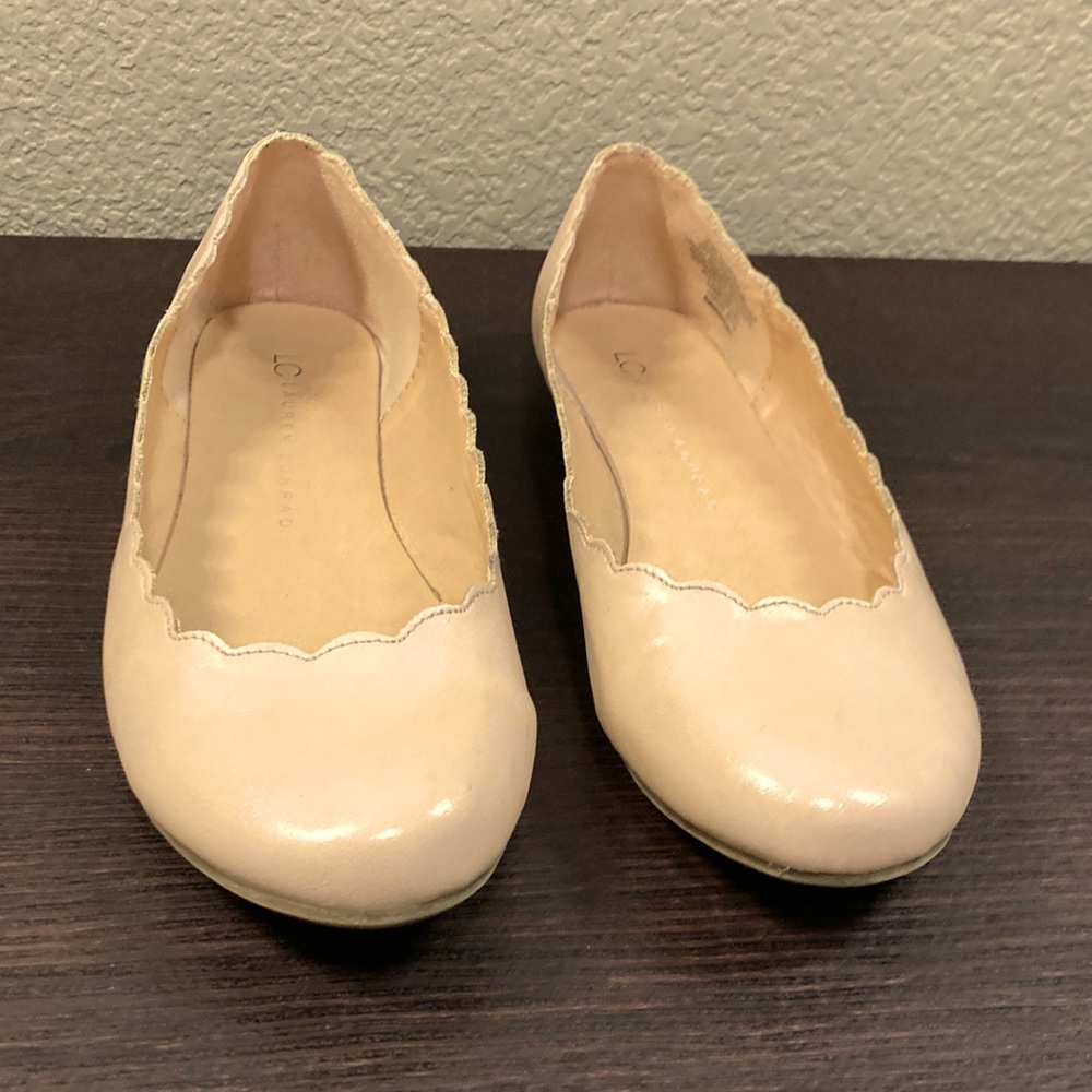 Lauren Conrad scalloped ballet flats, like new, size 6.5